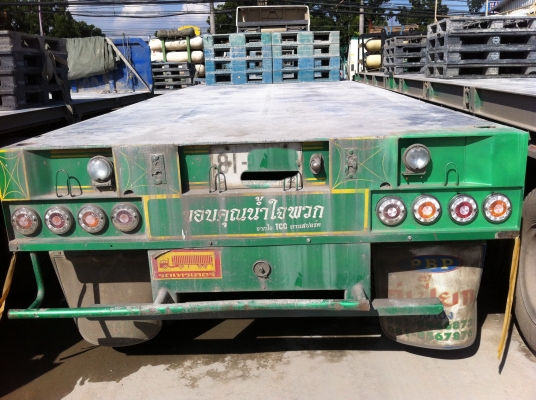 ขายหางพื้นเรียบ 3 เพลา ยาว 12.50 เมตร อุ่.เปี๊ยก สภาพสวยใช้งานอยู่