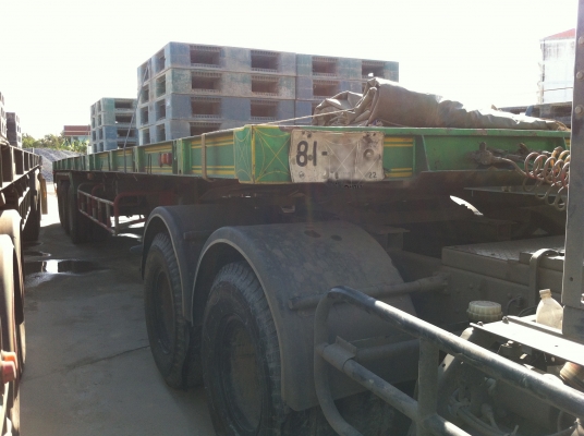 ขายหางพื้นเรียบ 3 เพลา ยาว 12.50 เมตร อุ่.เปี๊ยก สภาพสวยใช้งานอยู่