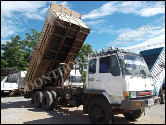 ขายด่วน รถบรรทุก 10 ล้อ ดั้ม MITSUBISHI FUSO 527M-TD 195 แรง สภาพเดิมๆ พร้อมใช้งาน ราคาสุดคุ้ม