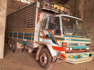 ขายรถ 10 ล้อ เพลาเดียว ไม่ดั้ม มี 4 คัน สวยๆ กระบะเนียมคอกสูง ISUZU 195 นางฟ้า รถสวยแบบเดิม