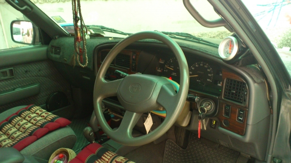 ขาย TOYOTA SURF LN130 4WD 5ประตู