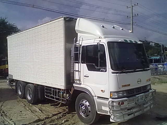 สิบล้อตู้แห้ง