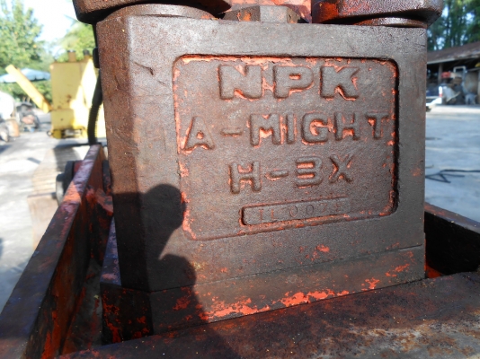 ขายรถขุด SUMITOMO S160 F2 คอนโทรลน้ำมัน ทำงานเร็ว เก่านอกพร้อมหัวแย๊ก NPK H- 3X พร้อมใช้งาน