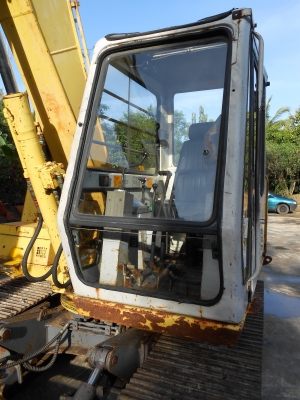 ขายรถขุด SUMITOMO S160 F2 คอนโทรลน้ำมัน ทำงานเร็ว เก่านอกพร้อมหัวแย๊ก NPK H- 3X พร้อมใช้งาน