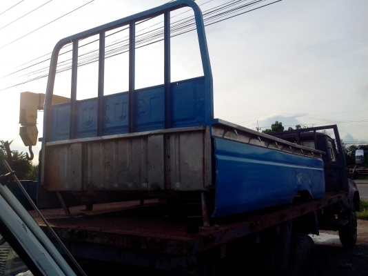ขายกระบะสแตนเลส ใส่รถISUZU 4 ล้อกลาง