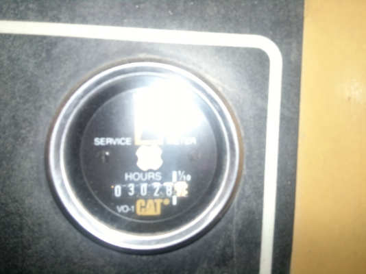 ขายรถแทรกเตอร์  CAT D6H SERIES-2 ตีนไก่ เล่มทะเบียน ช้วงเต็ม แอร์มี รถสวยจัด