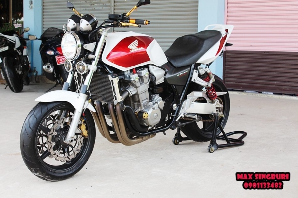 แม็กสิงห์บุรี//CB1300 ปี2004 สภาพหล่อโหดๆ แต่งเพียบ ท่อ FULLSYSTEM พร้อม สรรพาสมิตร 175000 ด่วน