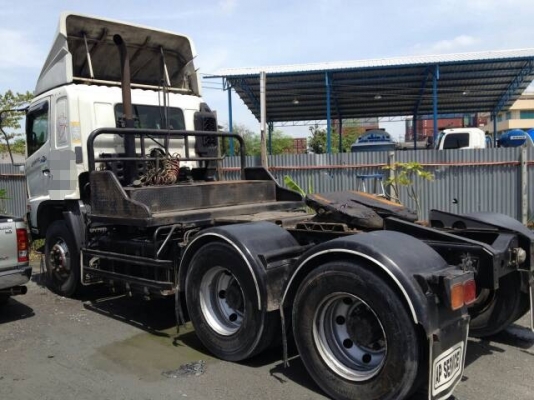 รถฮีโน่ 10 ล้อ หัวลาก 260 แรงม้า ปี 46   สนใจติดต่อ 081 - 6079515