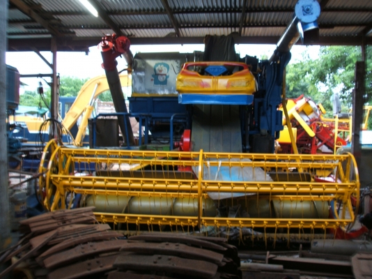 รถเกี่ยวข้อง ไทเส็งยนต์ รุ่นเดี่ยวทรนง ปี 2551