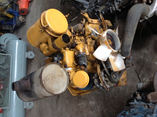 ขายเครื่องแบ็คโฮ ยี่ห้อ โคมัสสุ(Komatsu)เก่าญี่ปุ่น pc40,pc20 ยี่ห้อ  รุ่น 2D94-2 ขนาด 30 แรงม้าสภาพสวย