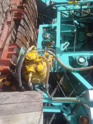 รถเกี่ยวข้าวสุรชัยครับ พร้อมใช้ รถเกี่ยวข้าวสุรชัยครับ พร้อมใช้