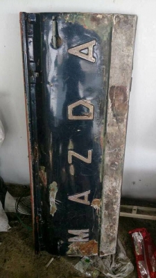 ฝากระบะท้าย ตัวหนังสือเล็ก M 1000