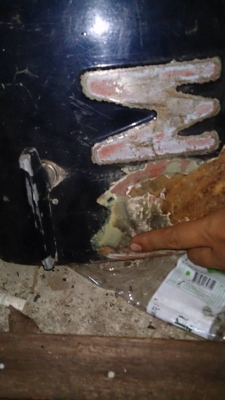 ฝากระบะท้าย ตัวหนังสือเล็ก M 1000