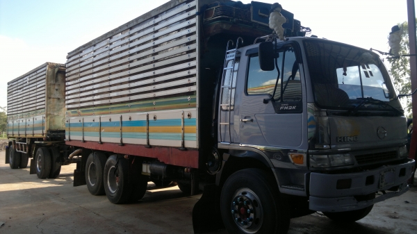 ขายรถพ่วง 18 ล้อ เพลาเดียว แม่-ลูกดั้ม กระบะเนียมคอกเกษตร HINO KT925 วางหัว 2K วางเครื่อง 2K รถสวยกำลังดี ราคาย้อมๆรีบจองด่วน ขายรถพ่วง 18 ล้อ เพลาเดียว แม่-ลูกดั้ม กระบะเนียมคอกเกษตร HINO KT925 วางหัว 2K วางเครื่อง 2K รถสวยกำลังดี ราคาย้อมๆรีบจองด่วน