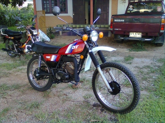 ขายyamaha dt100xตามรูปเครื่องติดวิ่งดีสวยเดิมทุกเม็ดทะเบียนเต็ม+ชุดโอนราคา18,500บาท