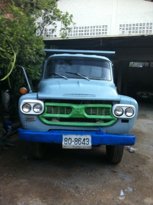 ขายด่วน รถบรรทุก 6 ล้อ ราคา 350000 บาท