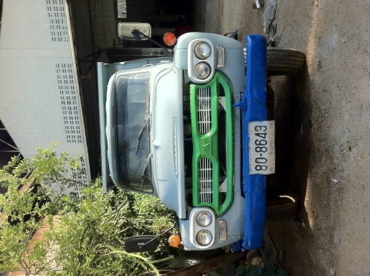 ขายด่วน รถบรรทุก 6 ล้อ ราคา 350000 บาท