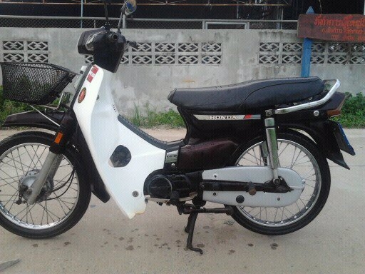 ขาย HONDA ดรีม คุรุสภา เดิมสวย เครื่องดีมาก ทะเบียนพร้อมโอน ภาษี ขาดต่อ 2 ปี ครับ