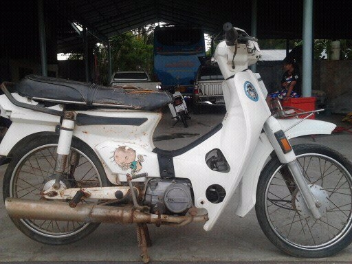 ขาย HONDA ดรีม คุรุสภา ขายตามสภาพไม่มีทะเบียน ออกใบซื้อขายให้ ครับ