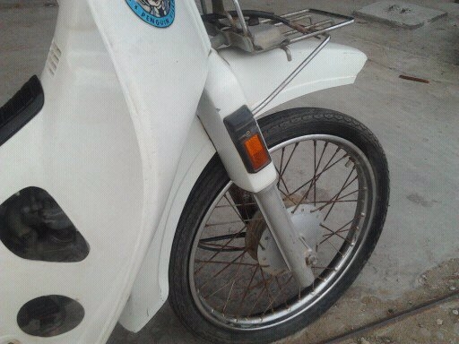 ขาย HONDA ดรีม คุรุสภา ขายตามสภาพไม่มีทะเบียน ออกใบซื้อขายให้ ครับ