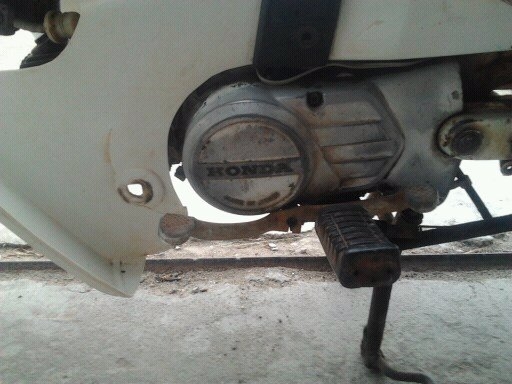 ขาย HONDA ดรีม คุรุสภา ขายตามสภาพไม่มีทะเบียน ออกใบซื้อขายให้ ครับ