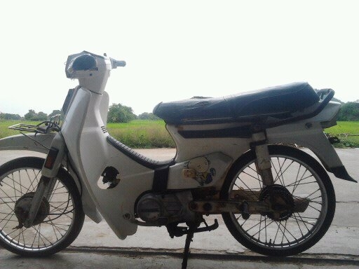 ขาย HONDA ดรีม คุรุสภา ขายตามสภาพไม่มีทะเบียน ออกใบซื้อขายให้ ครับ