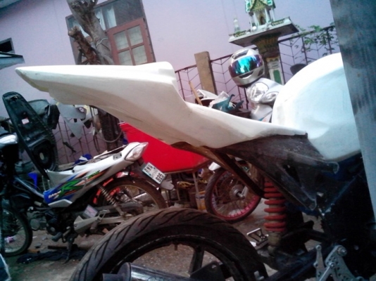 ขายแฟริ้งท้าย cbr1000 ราคา 1600คับ ขายแฟริ้งท้าย cbr1000 ราคา 1600คับ