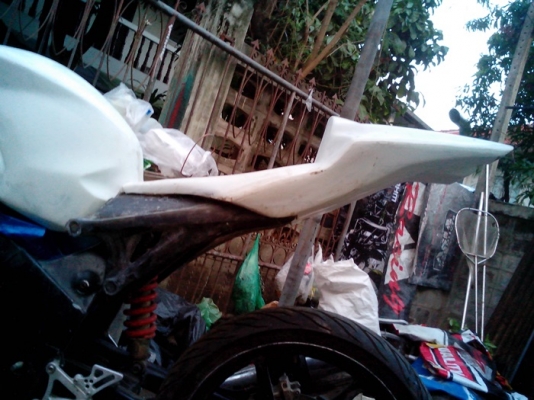 ขายแฟริ้งท้าย cbr1000 ราคา 1600คับ