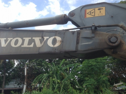 ขายด่วน!!!VOLVO EC210B LC สภาพสวยพร้อมใช้งานค่ะ