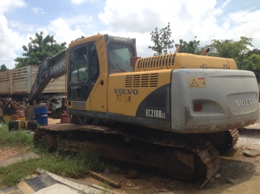 ขายด่วน!!!VOLVO EC210B LC สภาพสวยพร้อมใช้งานค่ะ
