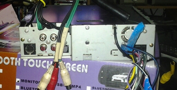 ขายวิทยุ jvc kd dv6105 dvd mp3 พร้อมจอ7นิ้วแบบหนีบกระจกหลัง ขายวิทยุ jvc kd dv6105 dvd mp3 พร้อมจอ7นิ้วแบบหนีบกระจกหลัง