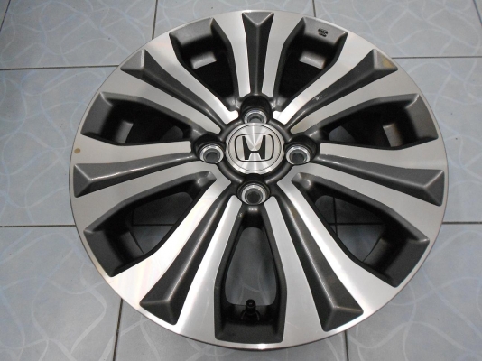 ขายล้อแม็กเปล่า Honda Freed ขอบ 15 ถอดป้ายแดง 1 ชุด/ใส่ ถ่วง ฟรีค่ะ