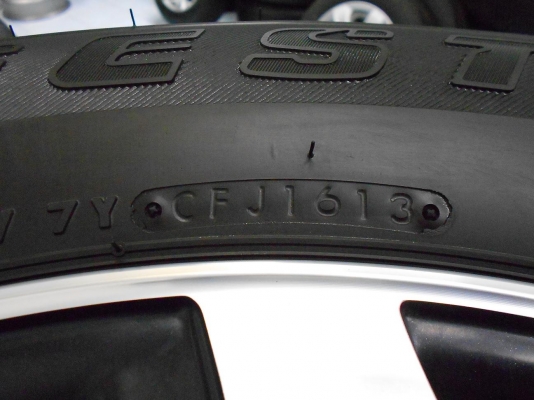 ขายล้อแม็ก Toyota Vigo Champ TRD ขอบ 17 พร้อมยางป้ายแดงปี 13/เทิร์นได้-ใส่ฟรีค่ะ ขายล้อแม็ก Toyota Vigo Champ TRD ขอบ 17 พร้อมยางป้ายแดงปี 13/เทิร์นได้-ใส่ฟรีค่ะ