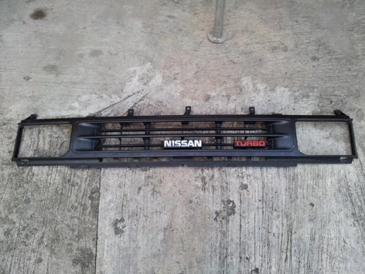 กระจังหน้า Terrano 1