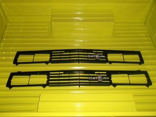 ขายกระจังหน้า ดัทสัน 720 สีดำเงา สภายสวยๆราคาพร้อมส่ง EMS