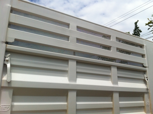 ขายรถบรรทุก10ล้อดั๊มพ์คอกรั้วสามเส้น สองเพลา 240แรงม้า