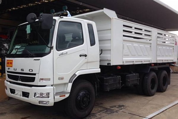 ขายรถบรรทุก10ล้อดั๊มพ์คอกรั้วสามเส้น สองเพลา 240แรงม้า