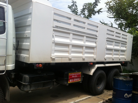 ขายรถบรรทุก10ล้อดั๊มพ์คอกรั้วสามเส้น สองเพลา 240แรงม้า