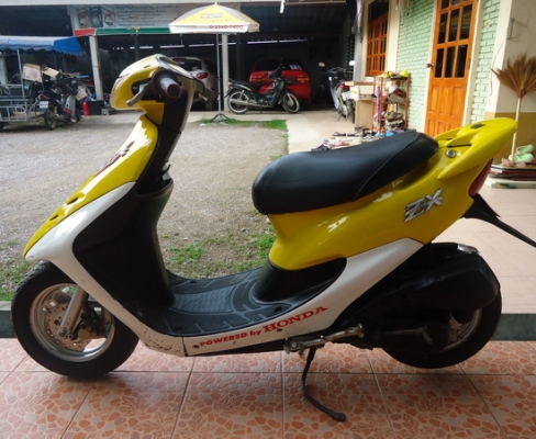 ***ขาย Honda zx AF35 ดิสฟเบรคหน้าไมล์ขาว***