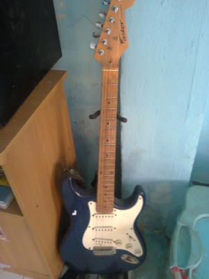 กีตาร์ไฟฟ้า..2000