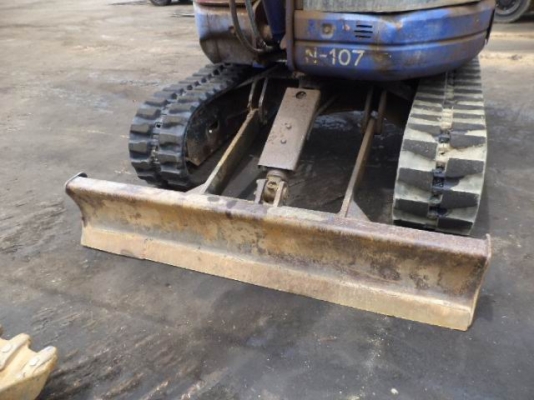 ขายรถขุด Komatsu PC 28 UU - 3  สนใจติดต่อสอบถามครับ