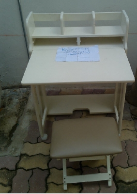 โต๊ะเขียนหนังสือเด็ก พับได้