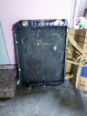 หม้อน้ำรถสิบล้อสภาพดี