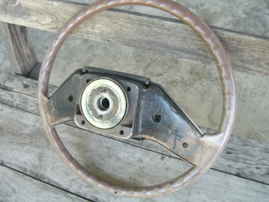 อะไหล่เหลือใช้ครับ พวงมาลัยติดรถแท้ Dutsun