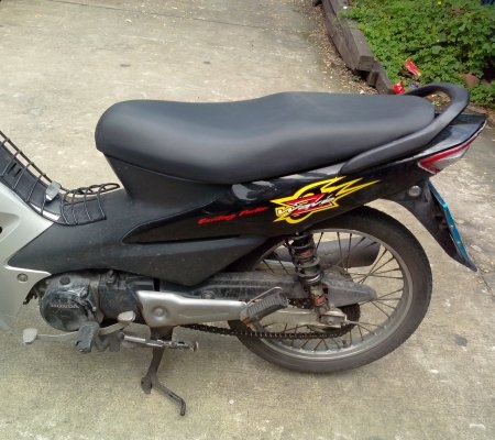 wave z ubox ปี 49 สีเทา ดำ รถสวยมาก เดิมๆ ตั้งขายได้เลย ชุดสีสวย เครื่องแน่น ไม่หลวม ไม่มีควัน เอกสารครบถ้วน