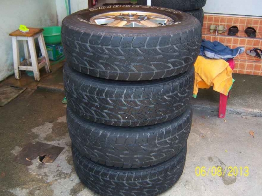 ขายแม็กวีโก้ พร้อมยาง 235 70 15