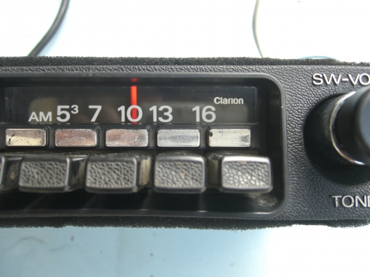 วิทยุ AM Clarion รถโบราณ ใส่รถ Dutsun Sunny B210 (120Y)