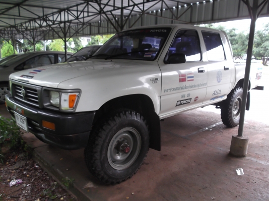 ln106 นำเข้าทั้งคันแบบสี่ประตู   เดิมๆตั้งแต่ยาง  350000