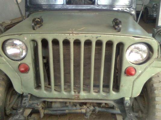 จี๊ปน้อยนาร้อย  MB ขอขาย  125,000  บาทครับ