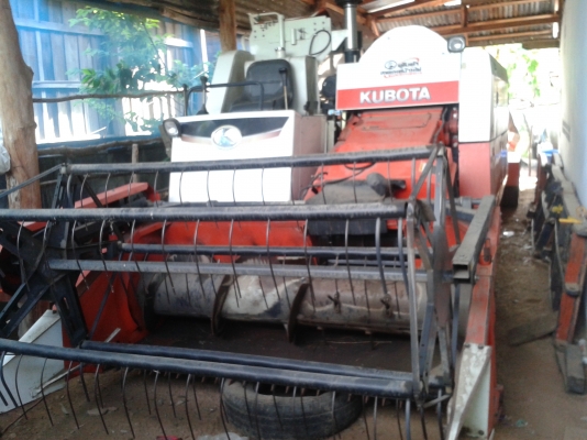 ขายรถเกี่ยวข้าว KUBOTA DC60พร้อมเทนเลอร์ สภาพพร้อมใช้ ขายรถเกี่ยวข้าว KUBOTA DC60พร้อมเทนเลอร์ สภาพพร้อมใช้